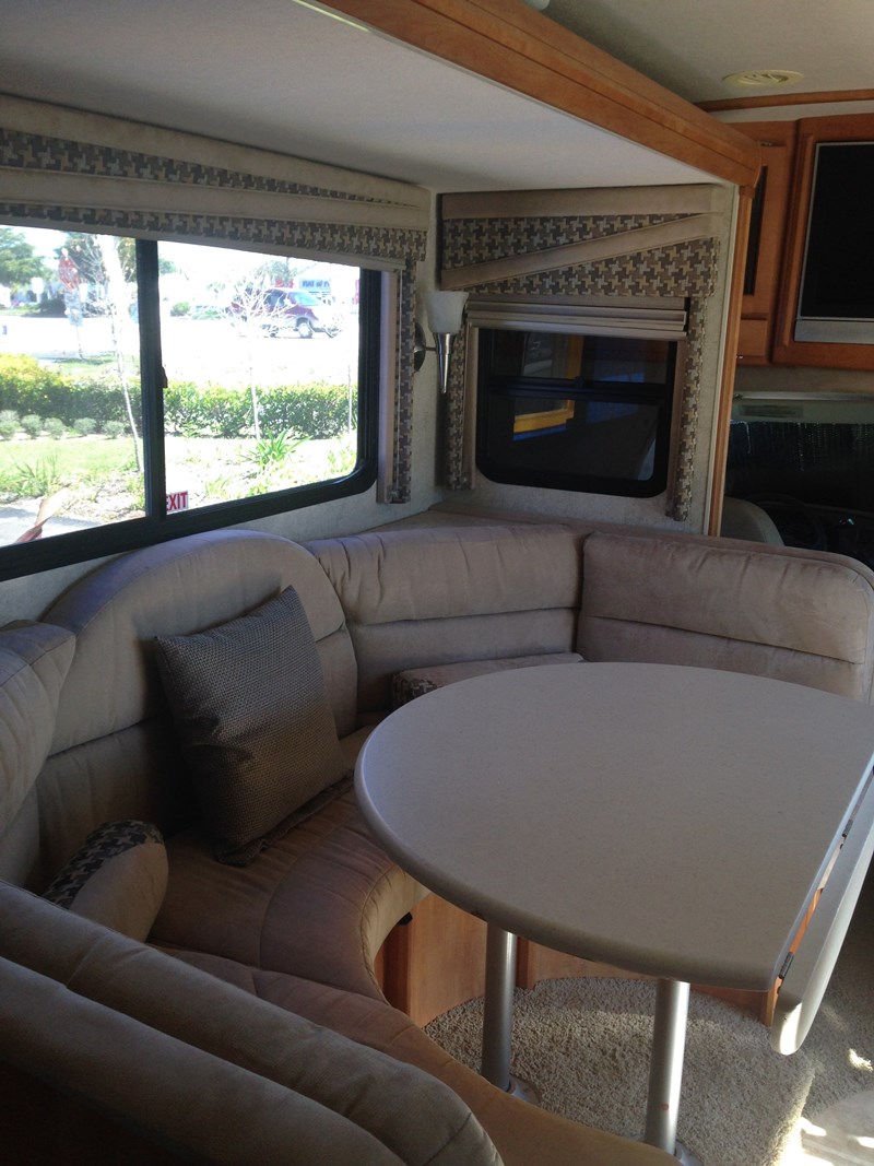 2008 Winnebago Aspect 26A